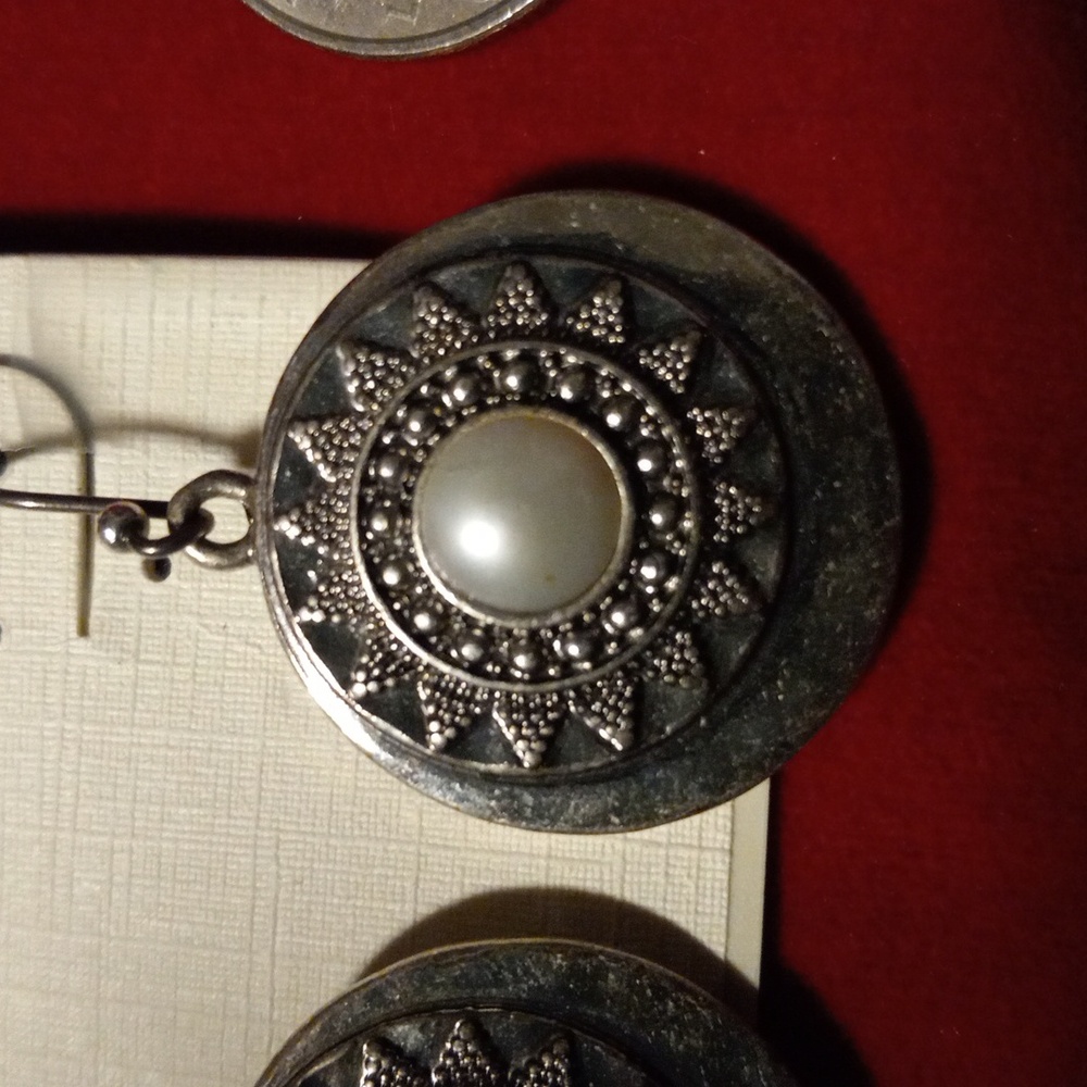 Lucky Brand drop earrings - Picture 2 of 5
